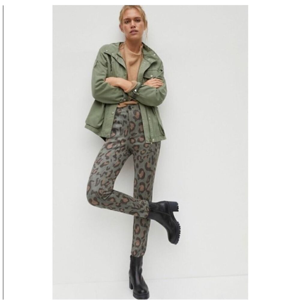 Anthropologie Maeve Alexandra Leopard Sueded Trousers Size 8 - Picture 2 of 8